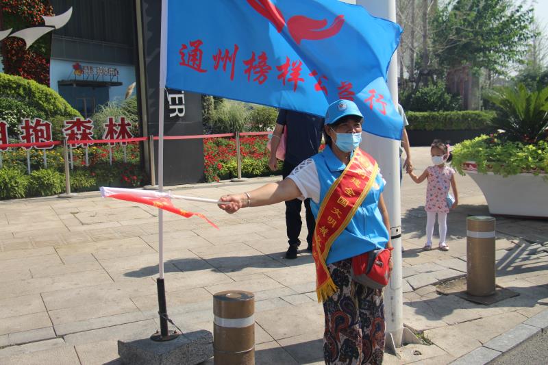 <strong>床上插B视频白丝免费</strong>